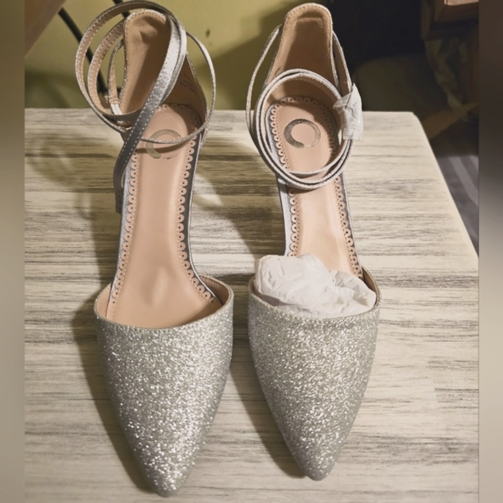 Dress shoes